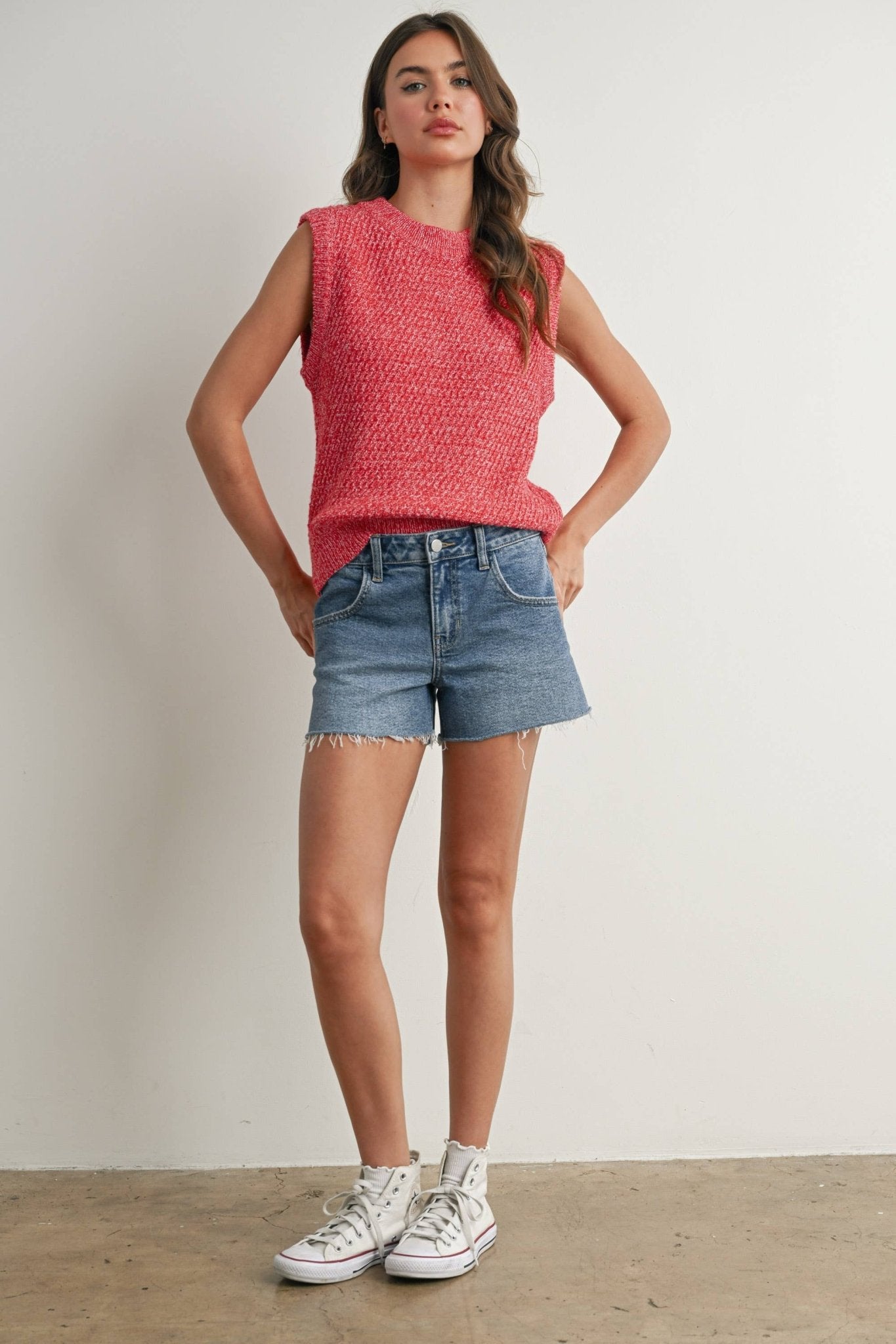 Sleeveless Crew Neck Sweater Knit Vest - elliparr