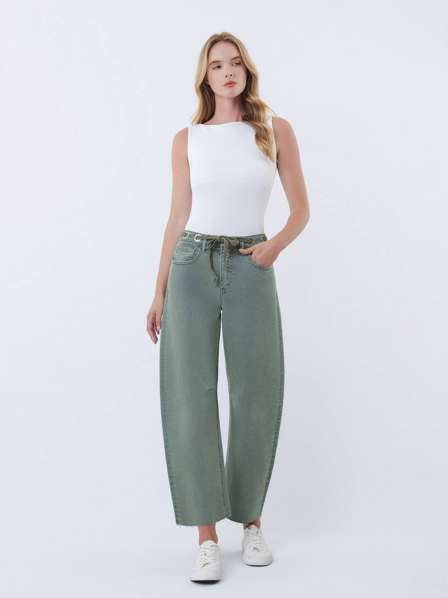 SUPER HIGH RISE DRAWSTRING WB WIDE BARREL JEANS T7041OLV - elliparr