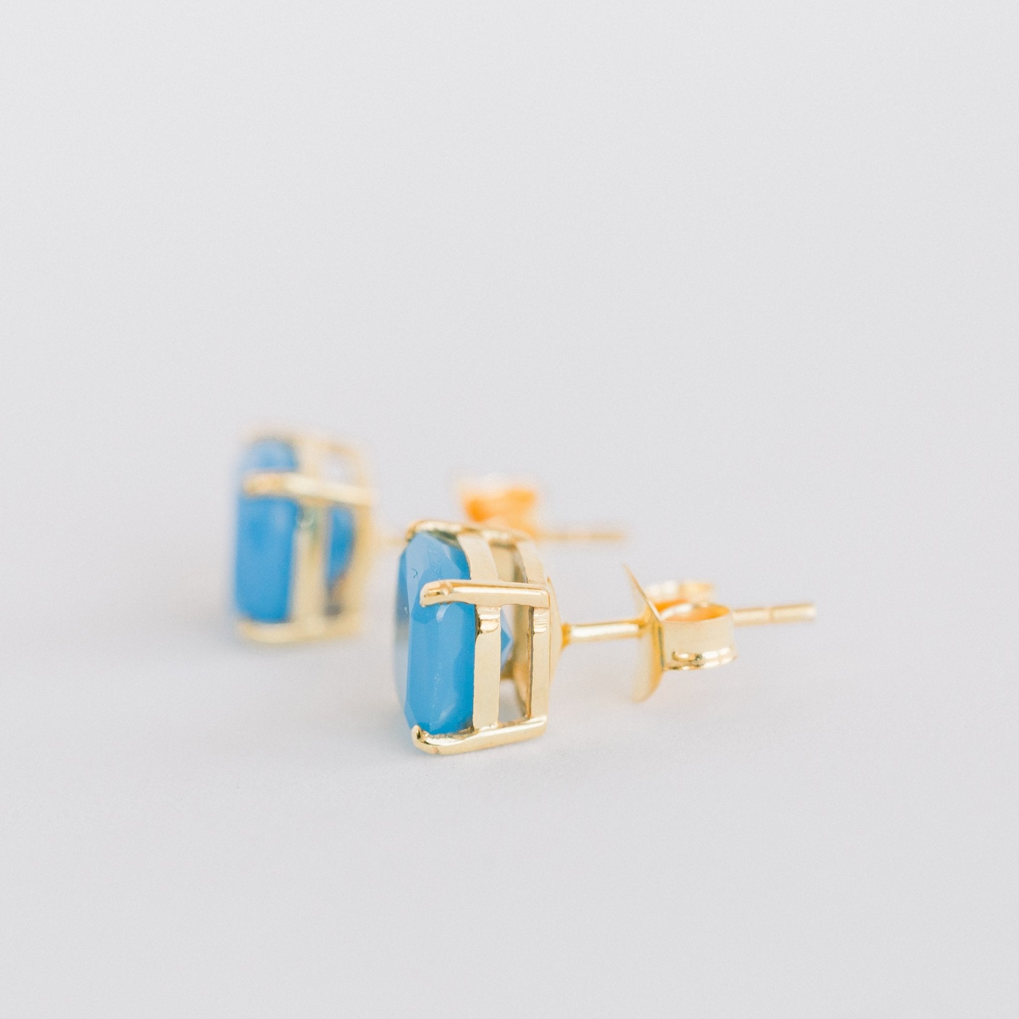Emmy studs blue chalcedony detail – natural gemstone stud earrings Elli Parr