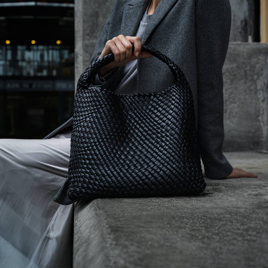 Jocelyn Shoulder Bag - elliparr