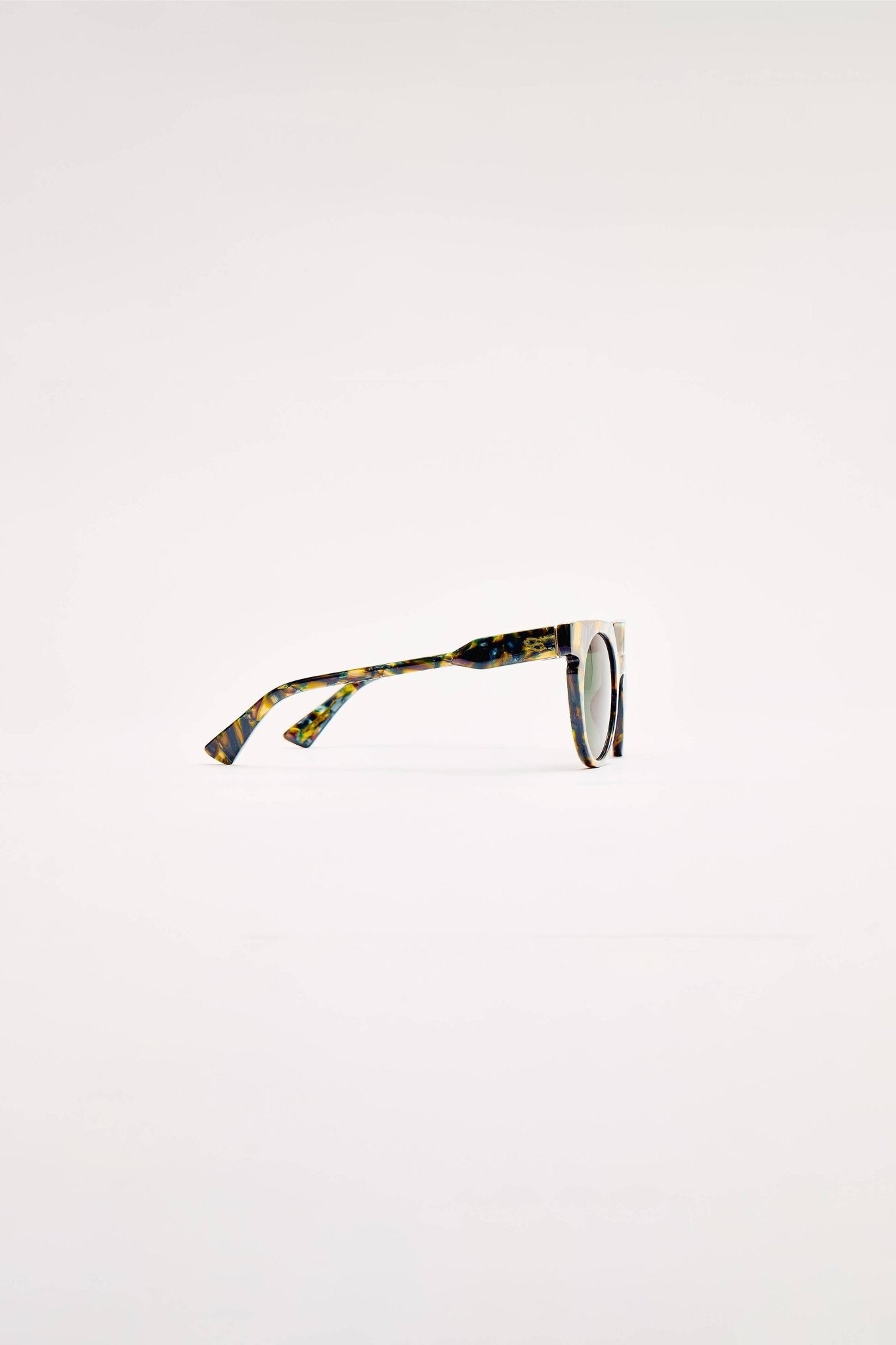 SARDINE - Aster - Abalone Rizz Sunglasses  - elliparr