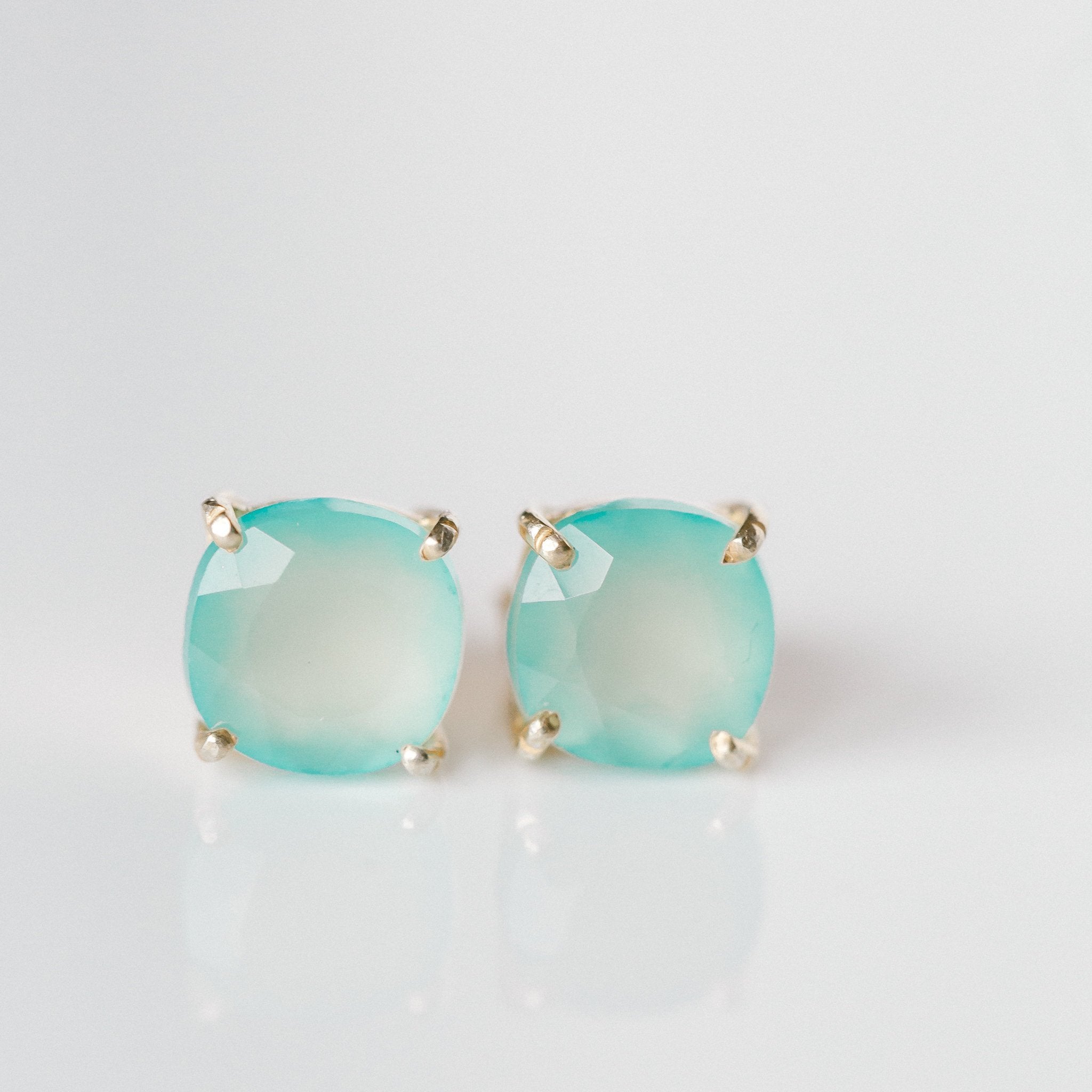 Emmy studs aqua chalcedony side view – natural gemstone stud earrings Elli Parr