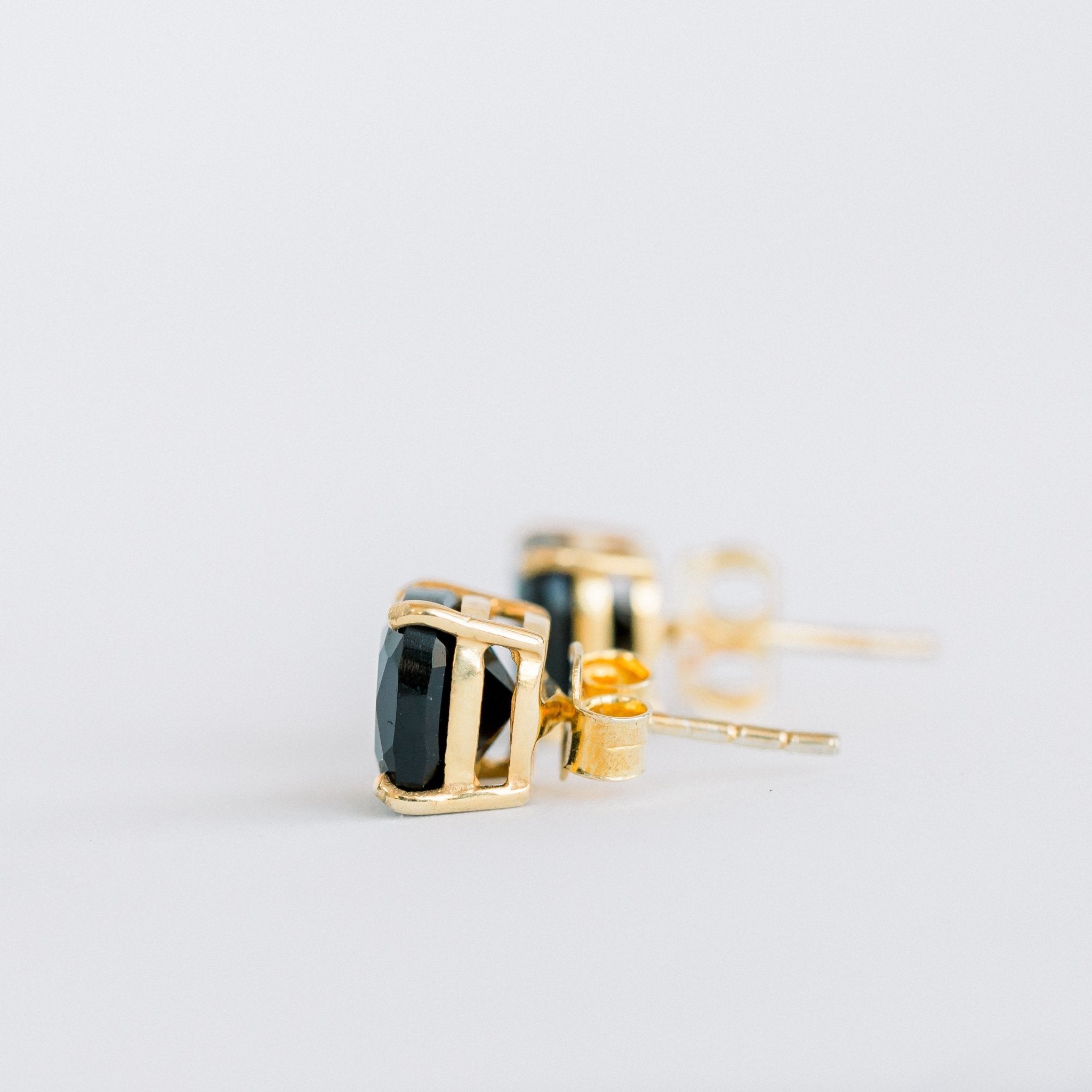 Emmy studs black onyx detail – Elli Parr