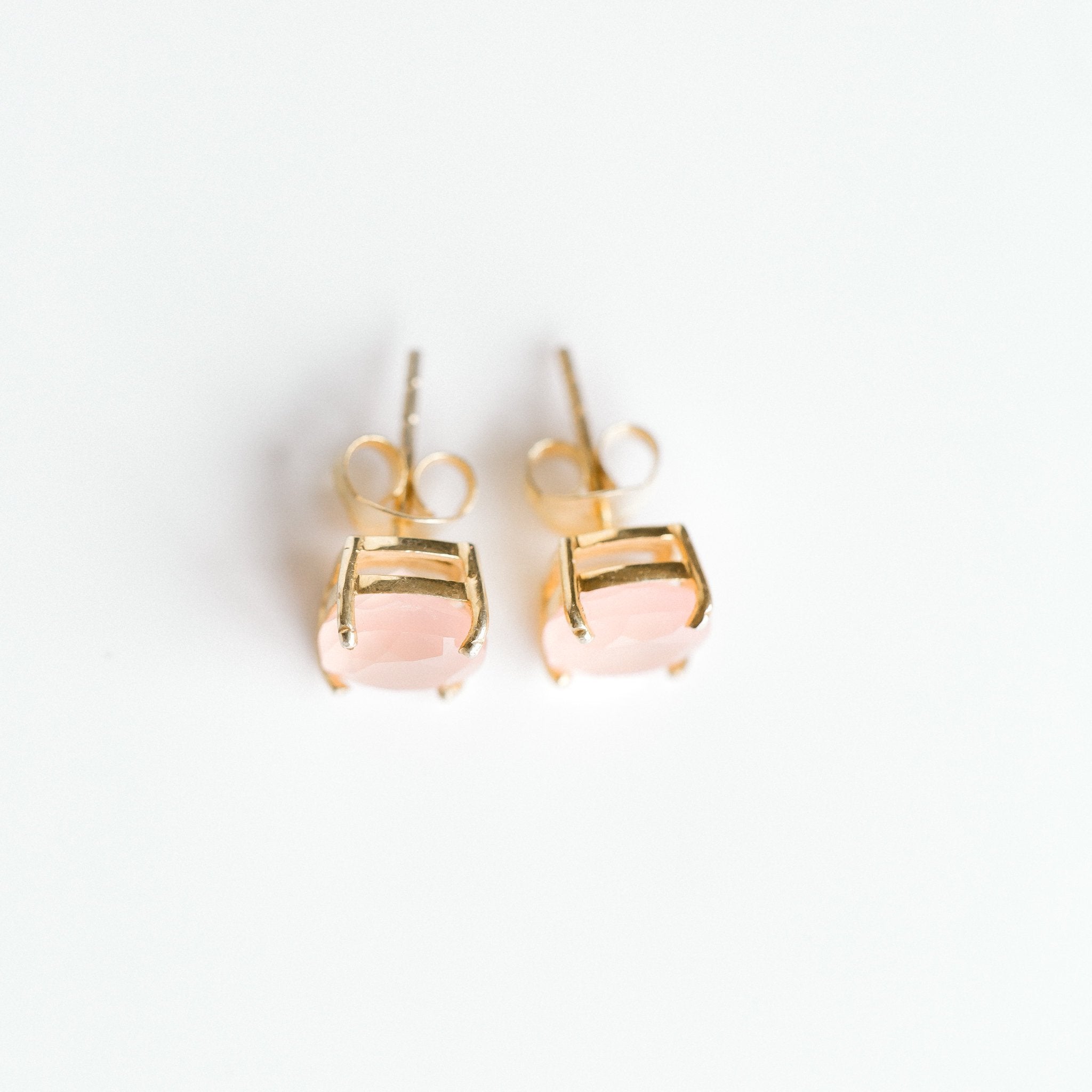 Emmy studs pink chalcedony detail – Elli Parr